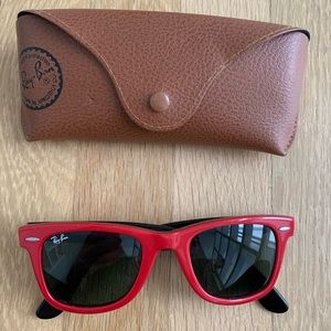 Wayfarer sunglasses